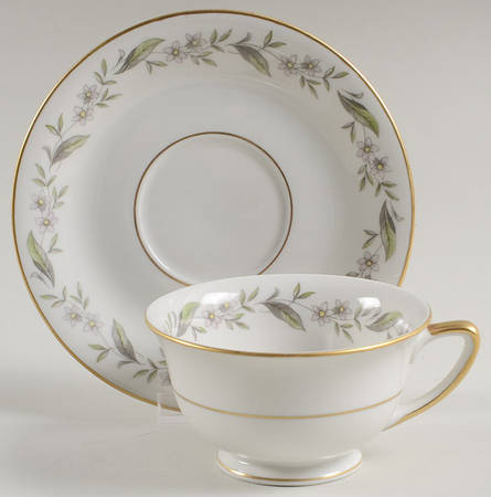 Gardenia Footed Cup & Saucer Set