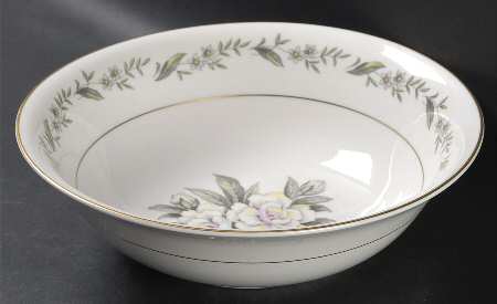 Gardenia 9" Round Vegetable Bowl