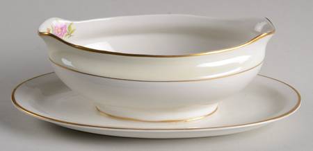 Gloria Gravy Boat with Attached Underplate