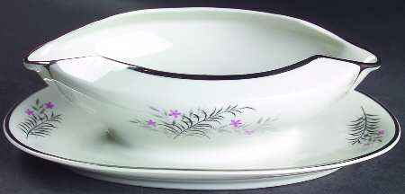 Jeannine Gravy Boat with Attached Underplate