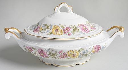 Lady Mayfair Oval Covered Vegetable