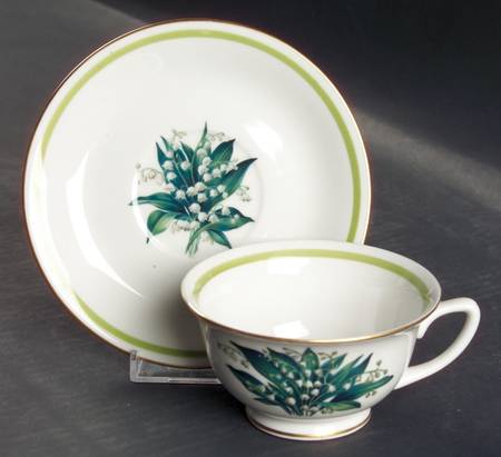 Footed Cup & Saucer Set