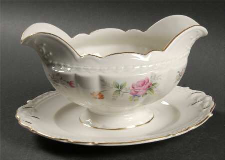 Lord Patterson (Scalloped Edge) Gravy Boat with Attached Underplate