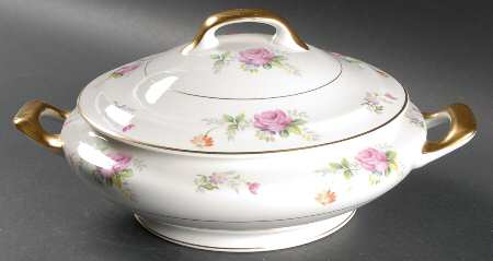 Lord Patterson (Smooth Edge) Round Covered Vegetable