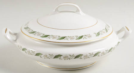 Magnolia Round Covered Vegetable