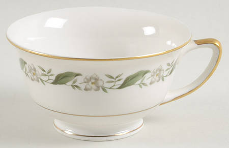 Magnolia Footed Cup