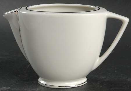 Moderne (Platinum Trim) Creamer