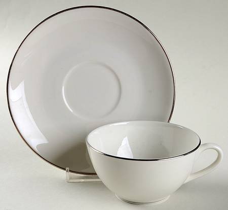 Moderne (Platinum Trim) Flat Cup & Saucer Set
