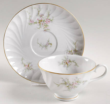 Priscilla Footed Cup & Saucer Set
