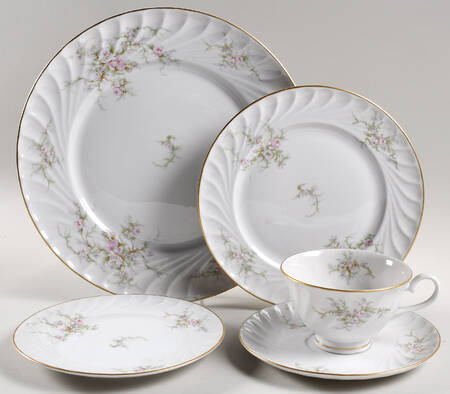 Priscilla 5 Piece Place Setting