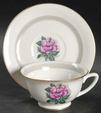 ROJ17 Footed Cup & Saucer Set