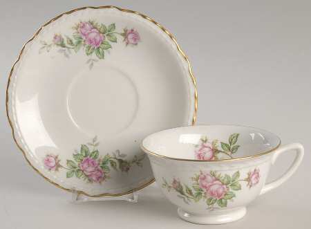 ROJ25 Footed Cup & Saucer Set