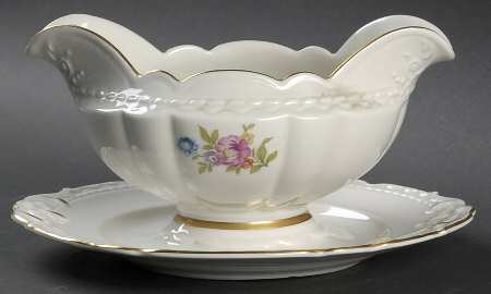 ROJ27 Gravy Boat with Attached Underplate