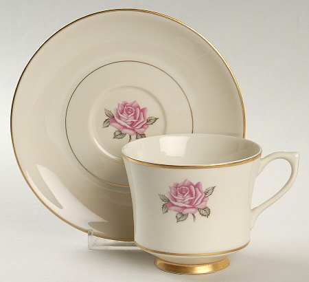 ROJ79 Footed Cup & Saucer Set