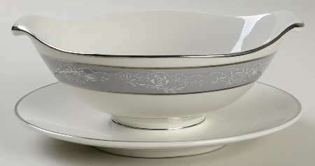 Rose Point Gravy Boat with Attached Underplate