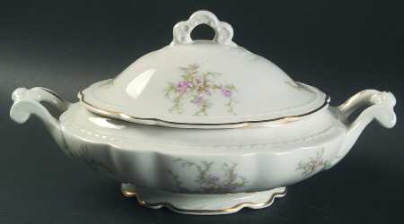 Sandra (Gold Trim) Oval Covered Vegetable