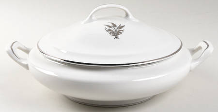 Silver Wheat White Round Covered Vegetable