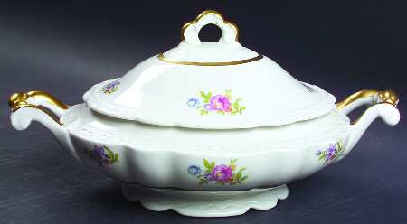 Victorian Oval Covered Vegetable