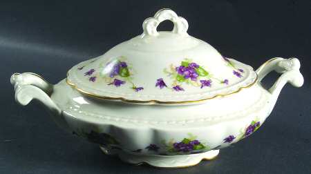 Woodland Violets Oval Covered Vegetable