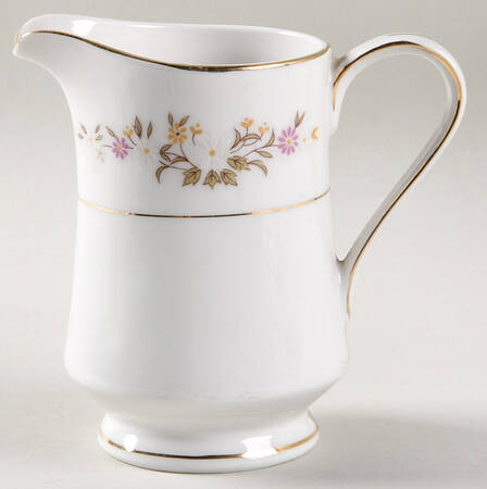 Bouquet Creamer