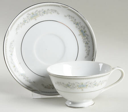 Joyce Footed Cup & Saucer Set