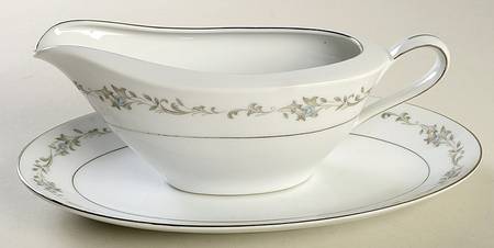 Liege Gravy Boat & Underplate