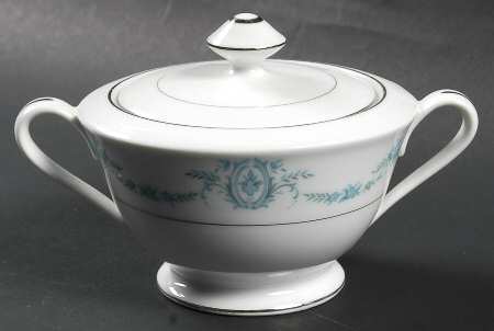 Ranete Sugar Bowl & Lid