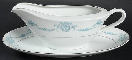 Ranete Gravy Boat & Underplate/Relish