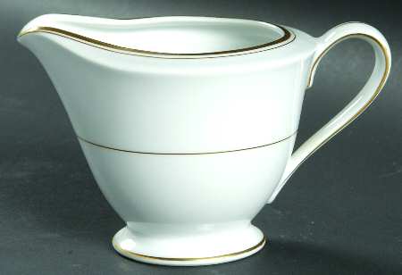 Regal Creamer