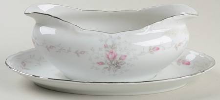Romance Gravy Boat with Attached Underplate