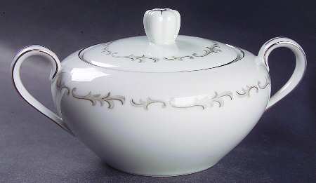 Victoria Sugar Bowl & Lid