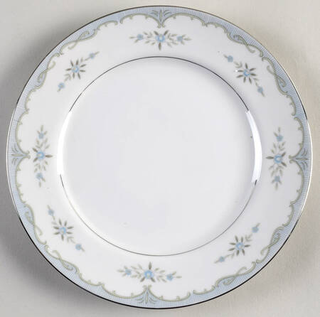 Wellesley Salad Plate by Royal M-Mita