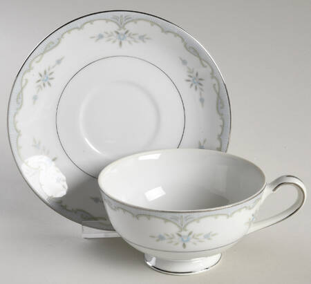 Wellesley Footed Cup & Saucer Set