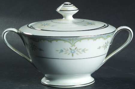 Wellesley Sugar Bowl & Lid