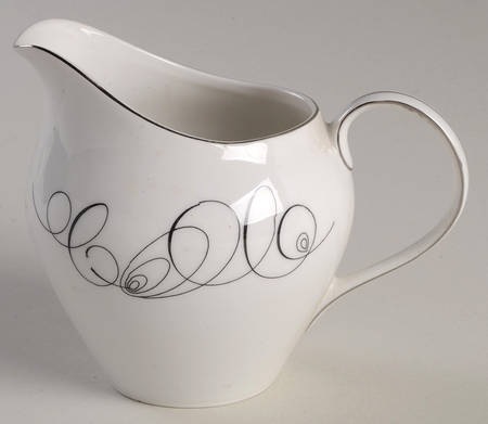 Whirl (Meito) Creamer
