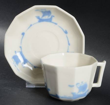 ROO1 Flat Cup & Saucer Set