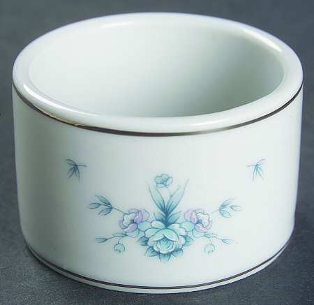 Danielle Napkin Ring