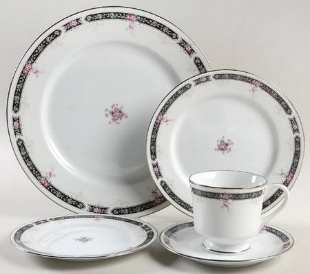 Midnight Mood 5 Piece Place Setting