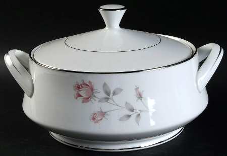 Rose Crest Round Covered Vegetable