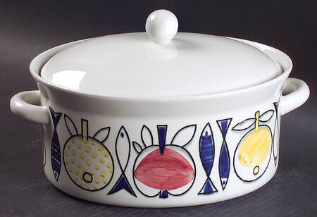 Pomona 2 Quart Oval Covered Casserole