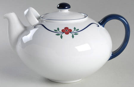 Sundborn Teapot & Lid