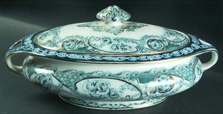 Renown Blue and Green Oval Covered Vegetable