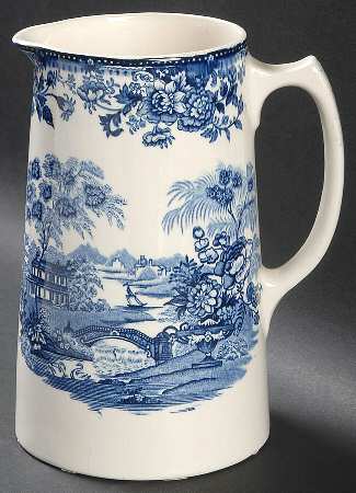 Tonquin Blue 40 Oz Pitcher