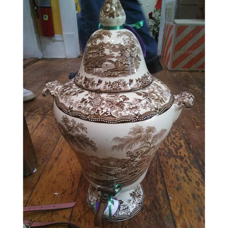 Tonquin Brown Samovar & Lid