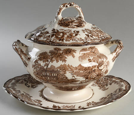 Tonquin Brown Small Tureen w/Lid & Underplate