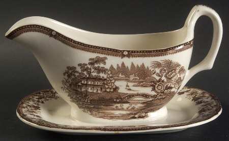 Tonquin Brown Gravy Boat with Attached Underplate