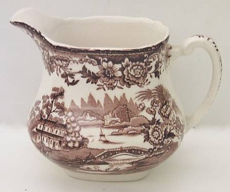Tonquin Brown Creamer