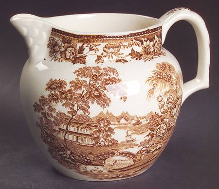 Tonquin Brown 16 Oz Pitcher