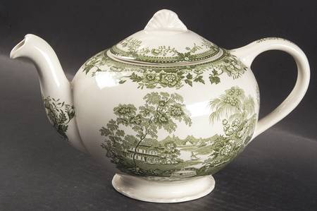 Tonquin Green Teapot & Lid
