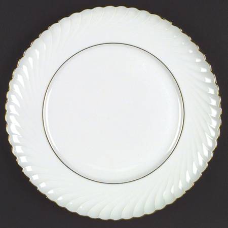 Annette (Gold Trim) Dinner Plate